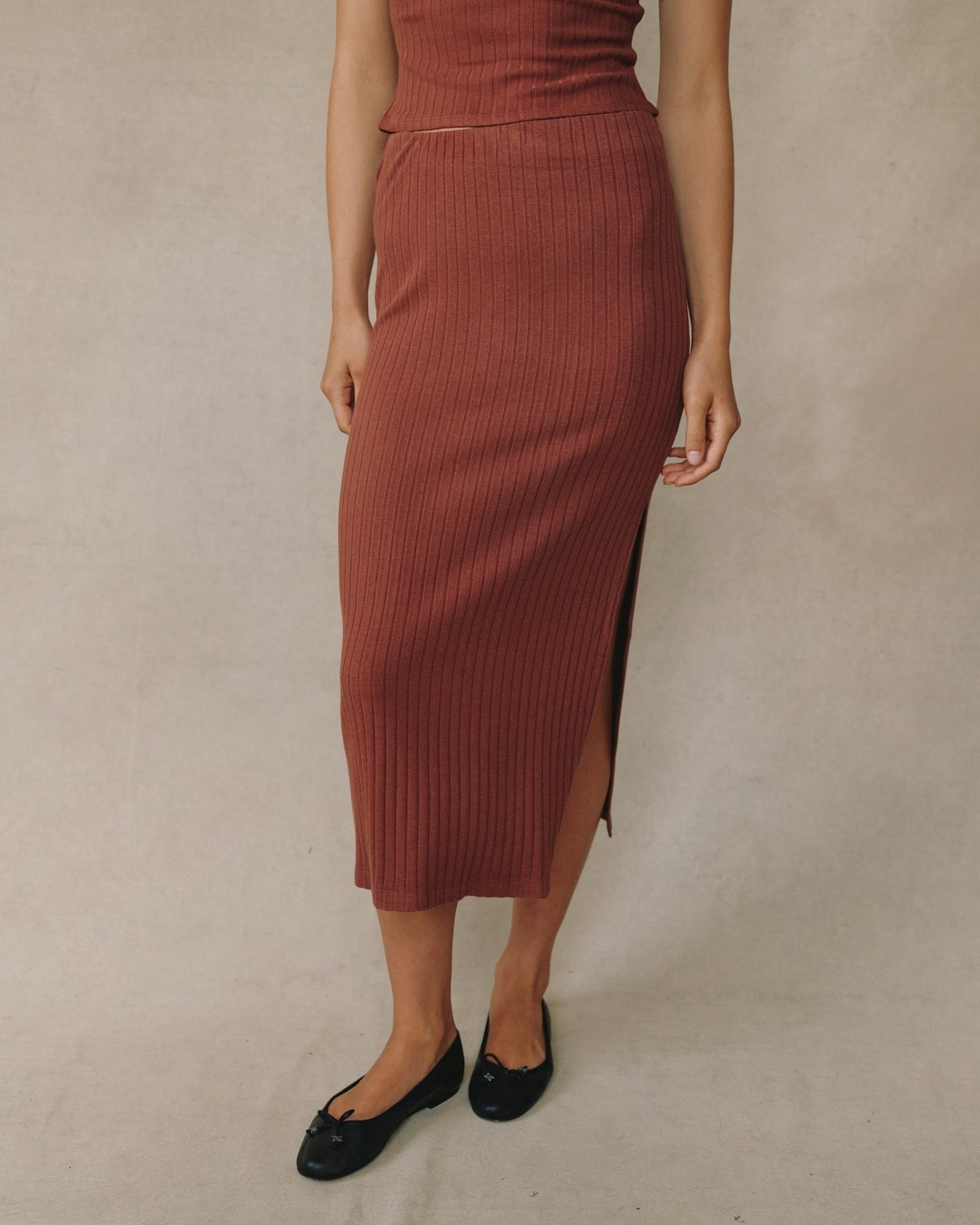 Print Your PostClean Waist Knit Skirt With Side Slit - Autumn AmberSkirts
