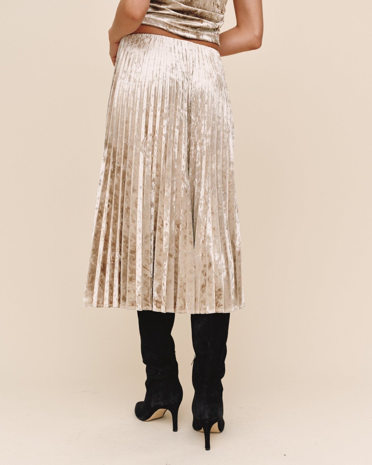 Print Your PostClean Waist Pleated Skirt - Mocha SofteeSkirts