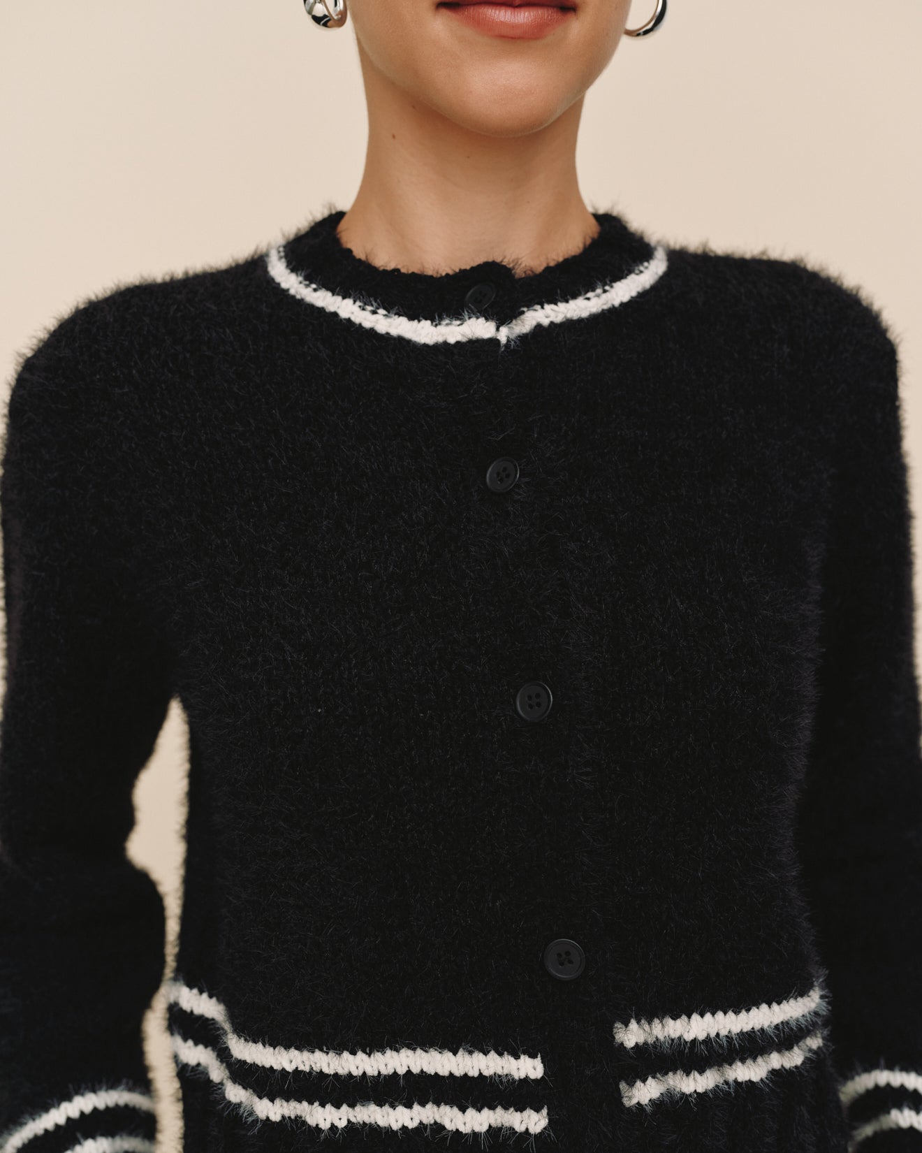 Print Your PostContrast Stripe Cardigan - BlackSweaters