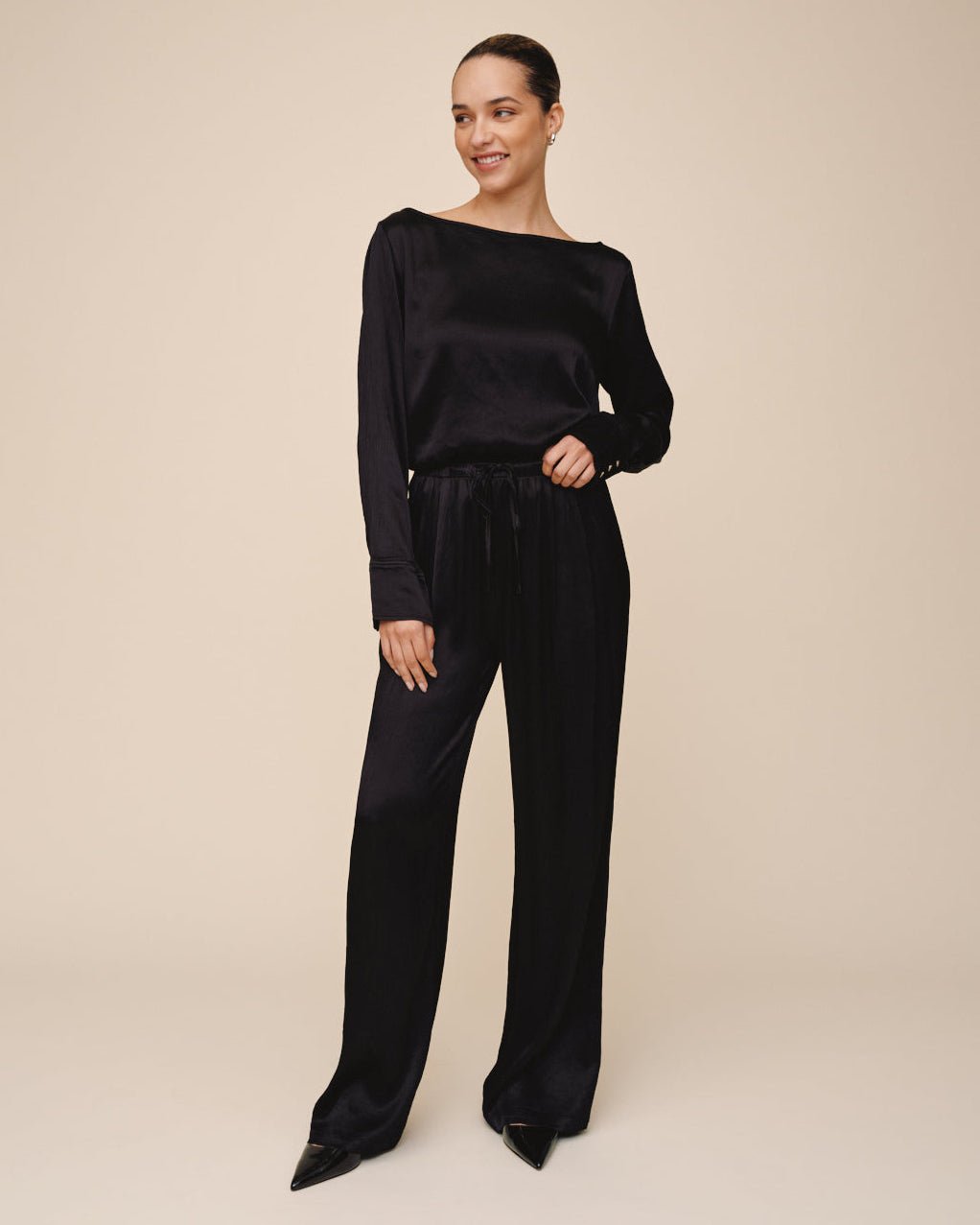 Print Your PostEasy Pleated Wide Leg Pant - BlackPants