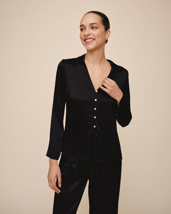 Print Your Post Fitted Bell Sleeve Shirt - Black View 2