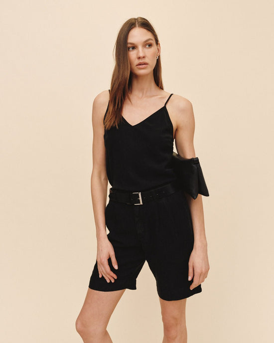 Print Your Post Pleated Bermuda  - Black