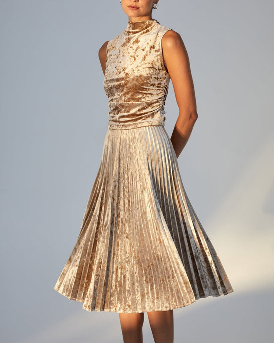 Print Your Post Sleeveless Shirred Top - Mocha Softee