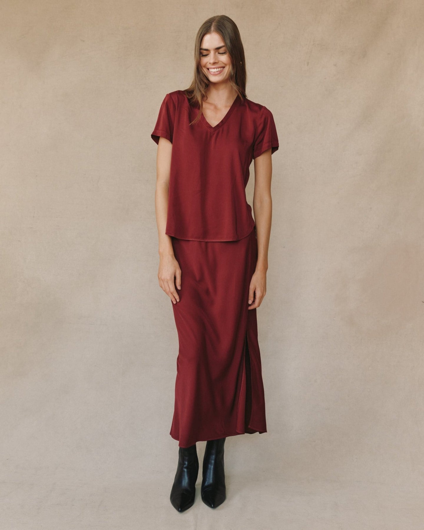 Print Your PostV Neck Tee - Deep PlumTops